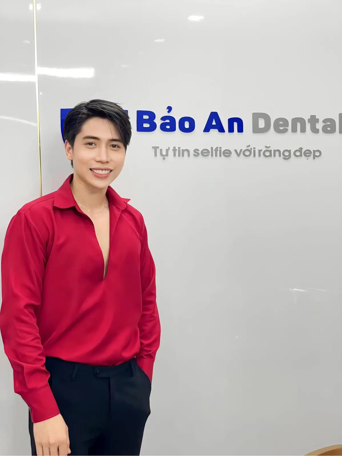 Nghệ sĩ trải nghiệm dịch vụ tại Bảo An Dental